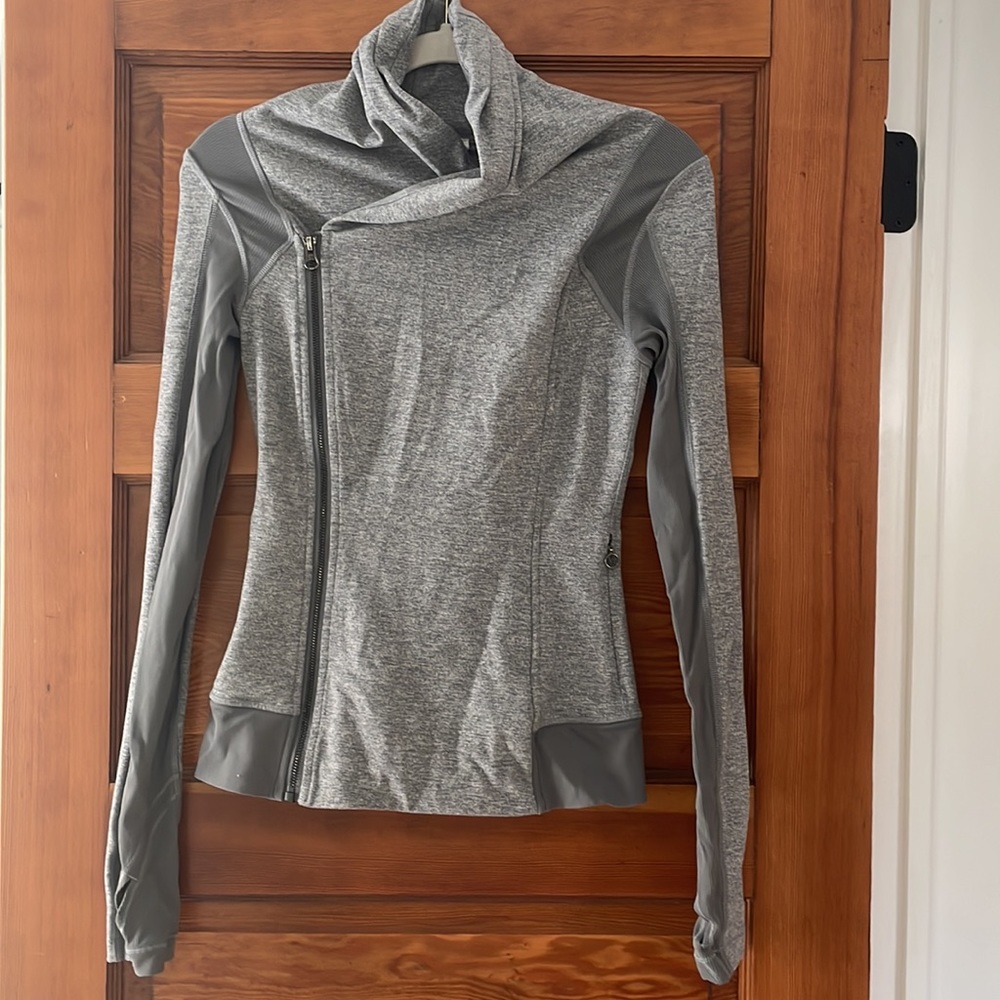 Lululemon Bhakti jacket size 4